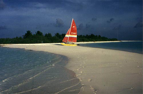 Mit dem Katamaran segelte Heinz Pack durch die Malediven